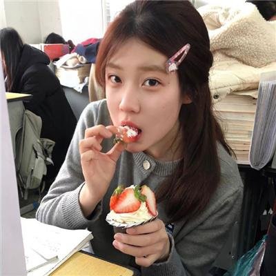 满眼春风百事非