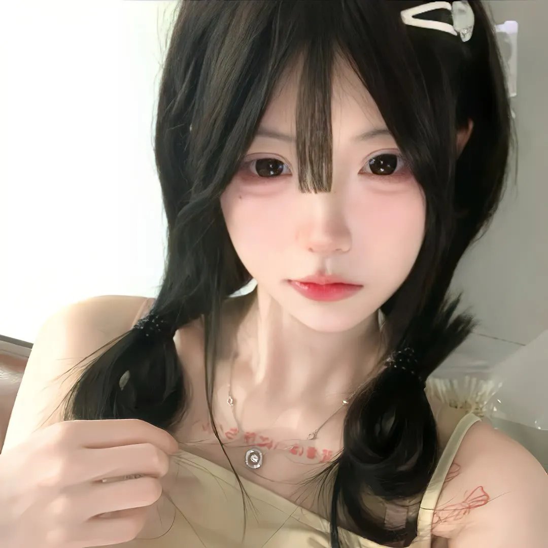 丑小鸭路人甲哥哥们抱她回家